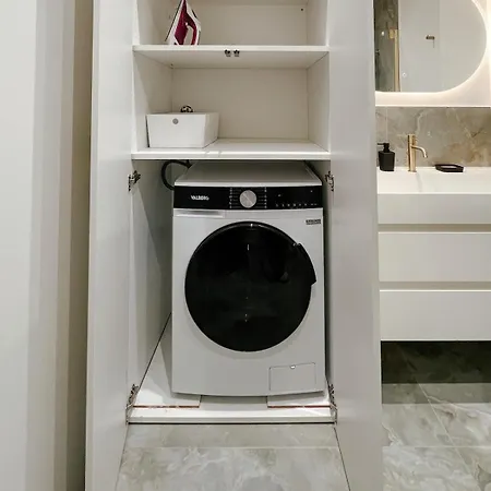 Charming Apartment, Air-conditioned And Centrally Located Apartman Nizza