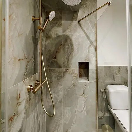 Charming Apartment, Air-conditioned And Centrally Located Nizza